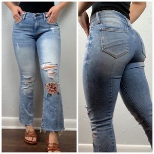 Driftwood Roxy embroidered crop flare Jeans 25